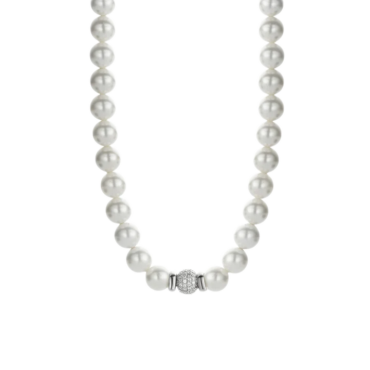 TI SENTO necklace is delicately strung with white pearls and features a sphere of pavé set zirconias