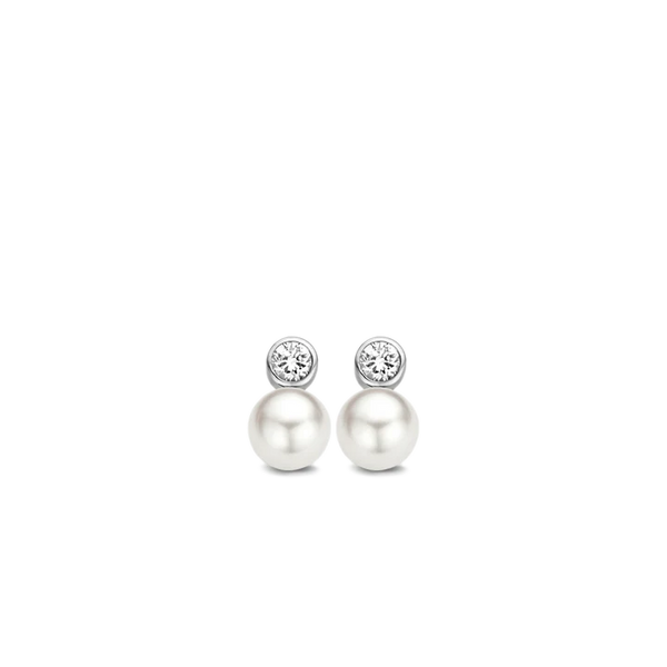 TI SENTO earrings are made from rhodium plated sterling silver and set with white pearls and zirconias